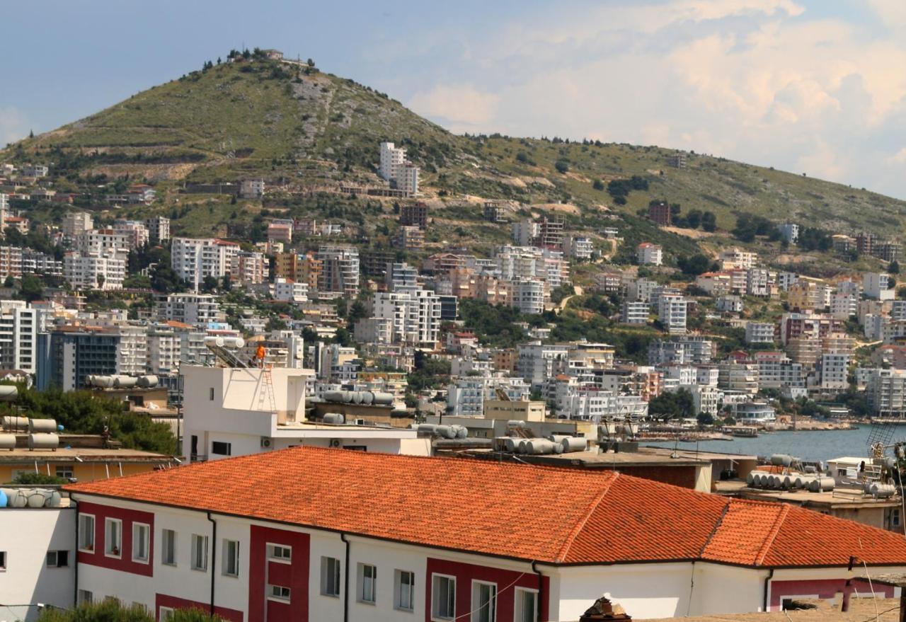 Brana Apartments Sarandë Exteriör bild