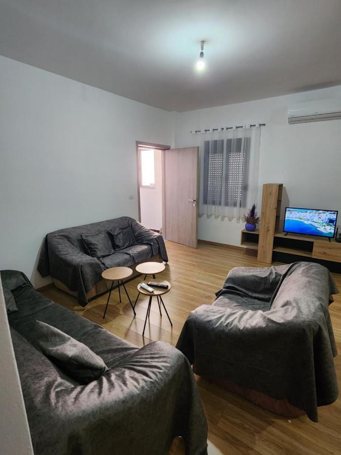 Brana Apartments Sarandë Exteriör bild
